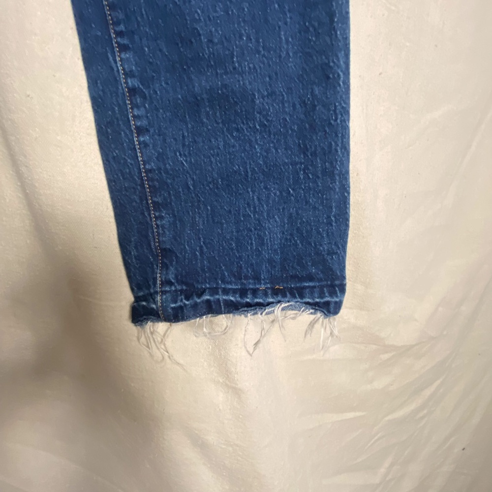 Levis Ribcage Straight Ankle Stretch Jeans - Picture 8 of 13